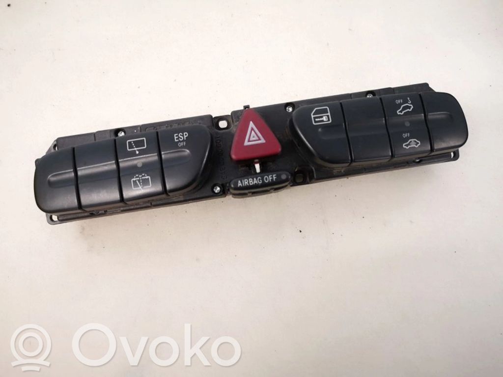 Mercedes-Benz C W203 Interruttore luci di emergenza