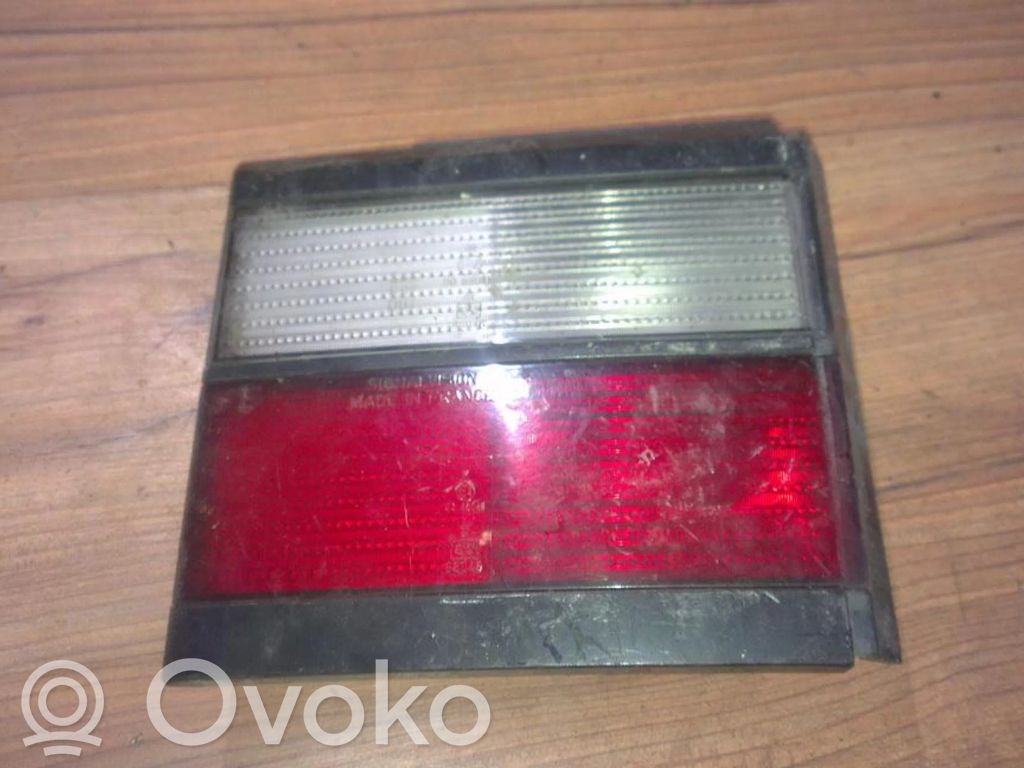 Volkswagen PASSAT B3 Luci posteriori del portellone del bagagliaio