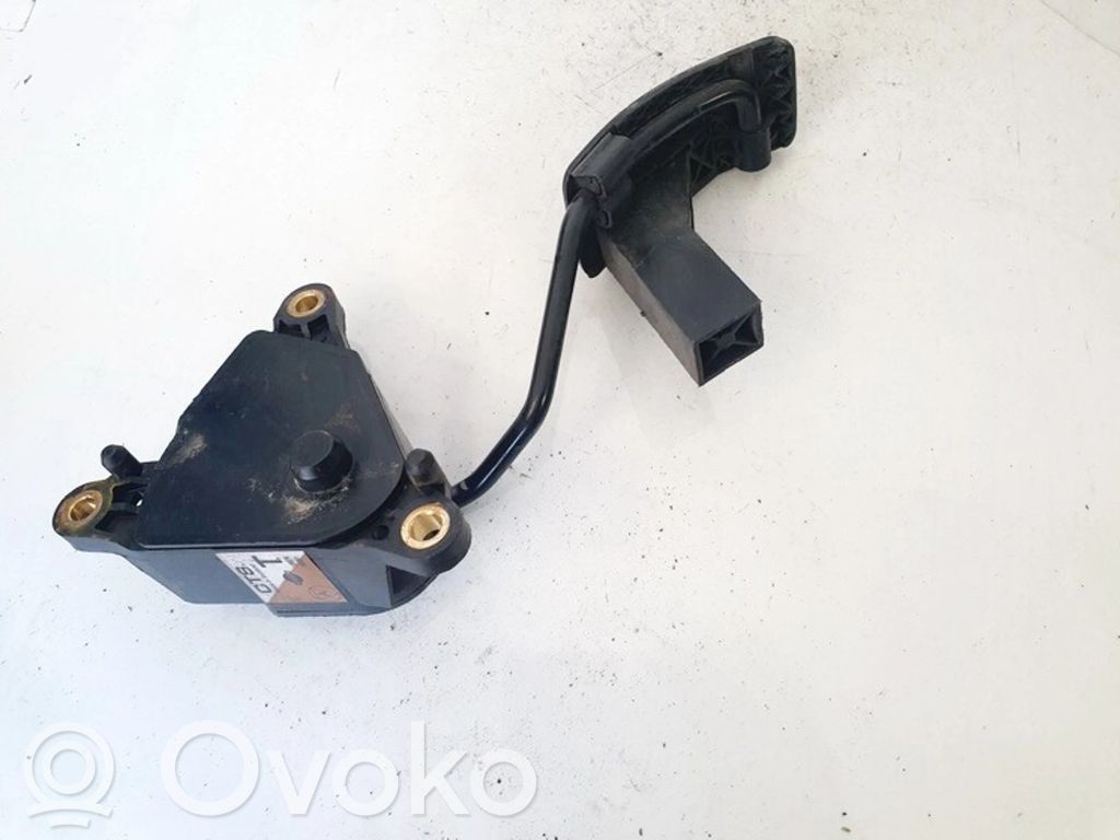 Nissan Qashqai Pedał gazu / przyspieszenia 