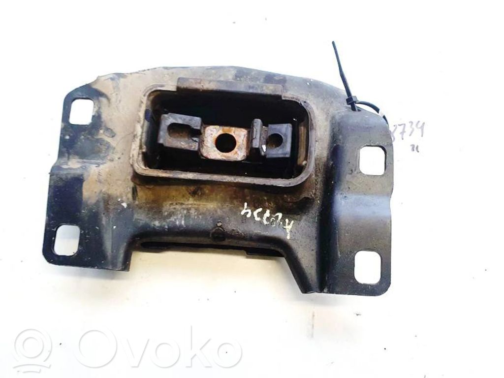 Volvo V50 Engine mount bracket 
