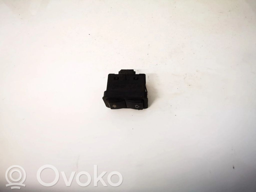 Interrupteur commade lève-vitre   8368974,8368974