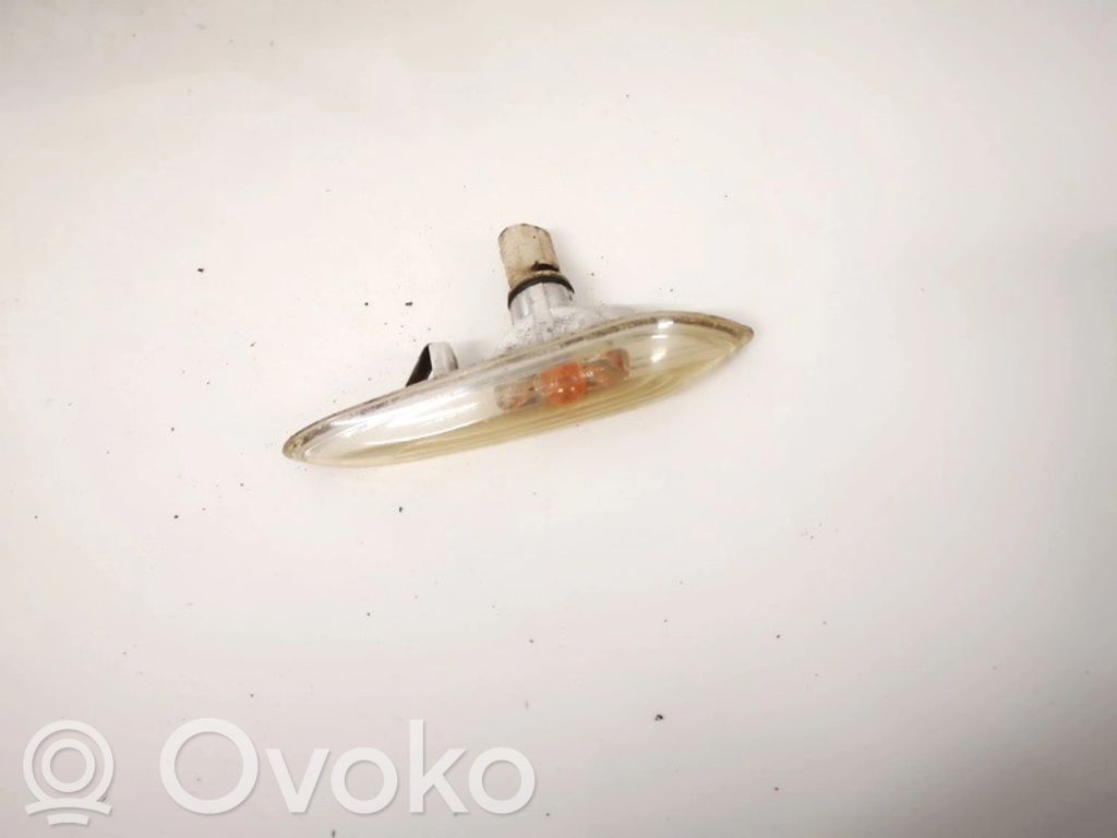 BMW 3 E46 Front fender indicator light 