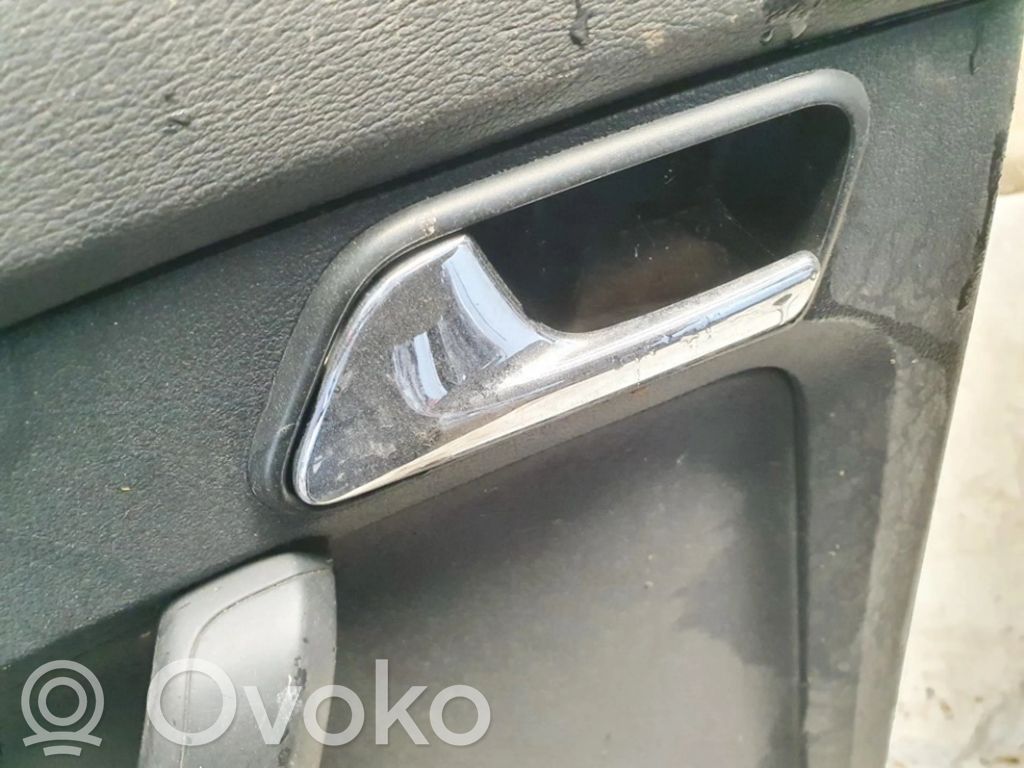 Volkswagen Touran I Manecilla interna puerta trasera