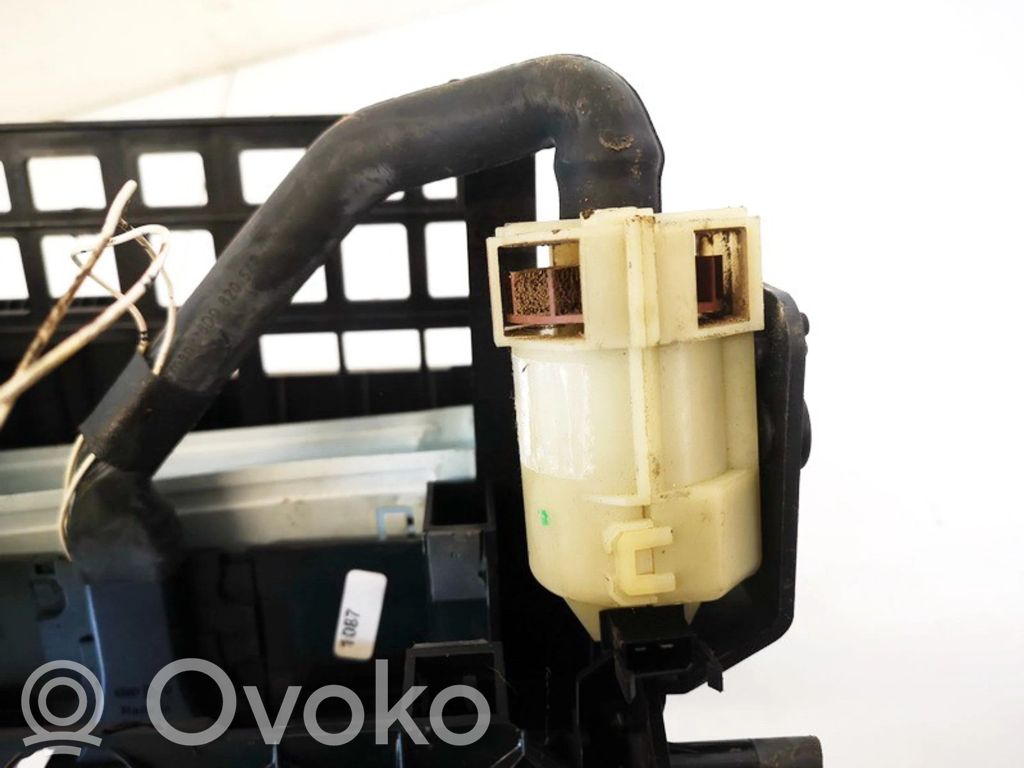 Audi A4 S4 B5 8D Unitate control motor/modul ventilator 