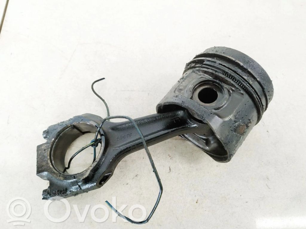 Ford Escort Piston with connecting rod 