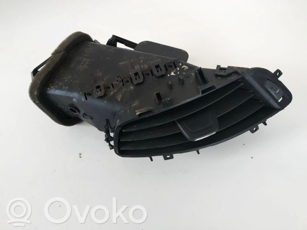 Opel Zafira C Griglia di ventilazione centrale cruscotto