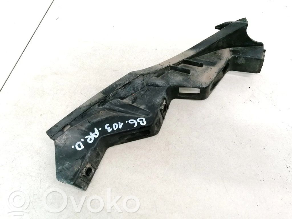 Volkswagen PASSAT B6 Staffa di rinforzo montaggio del paraurti anteriore 