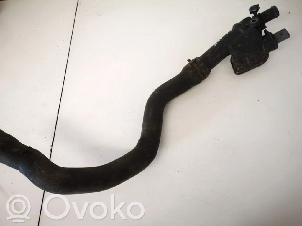 Volkswagen PASSAT B6 Tubo flessibile del liquido di raffreddamento del motore