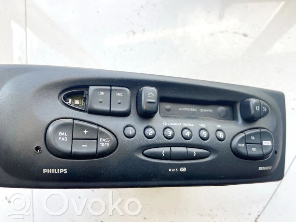 Renault Scenic I Panel / Radioodtwarzacz CD/DVD/GPS 