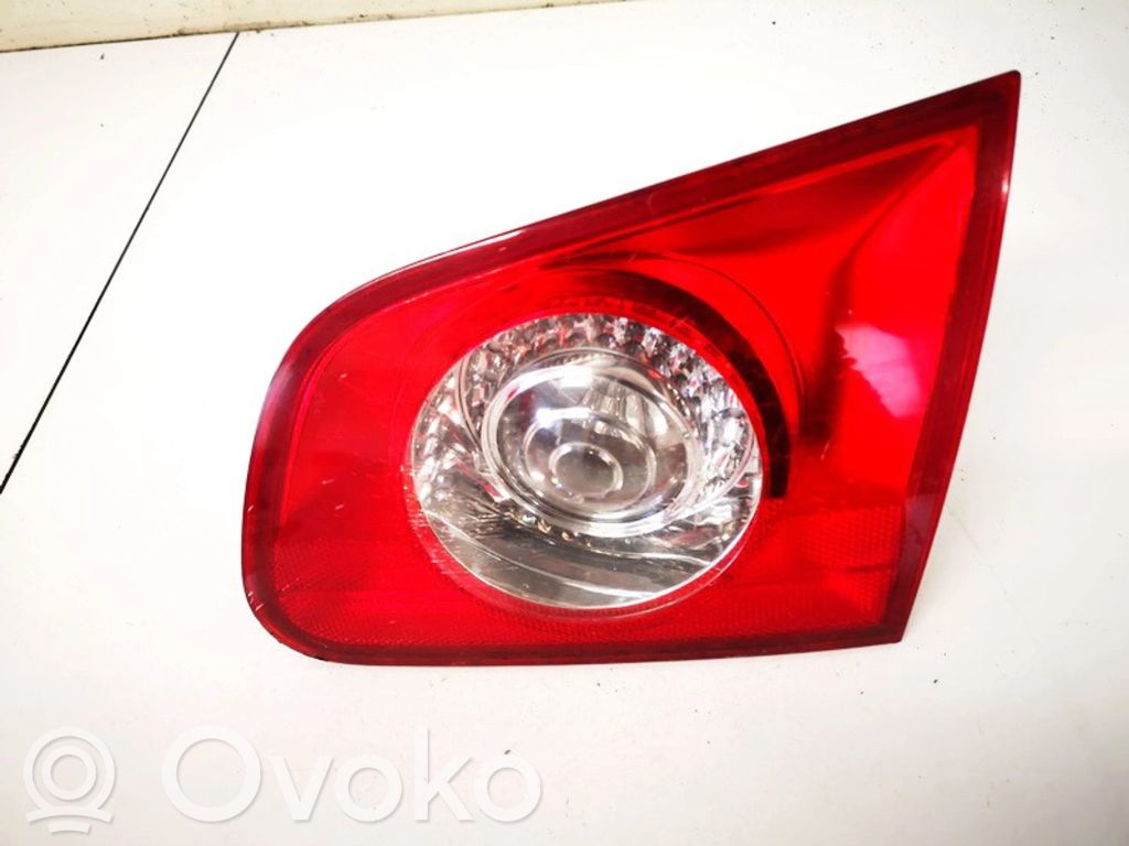 Volkswagen PASSAT B6 Luces portón trasero/de freno