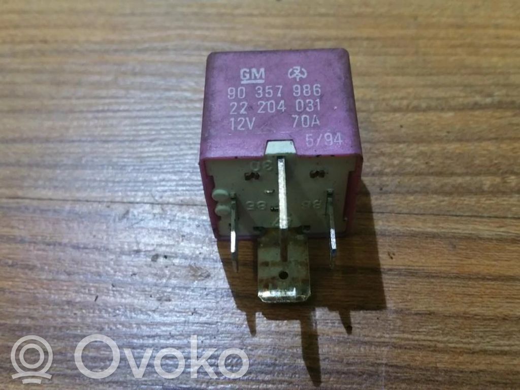 Otros relés   GM90357986,2204031,2204031,GM90357986