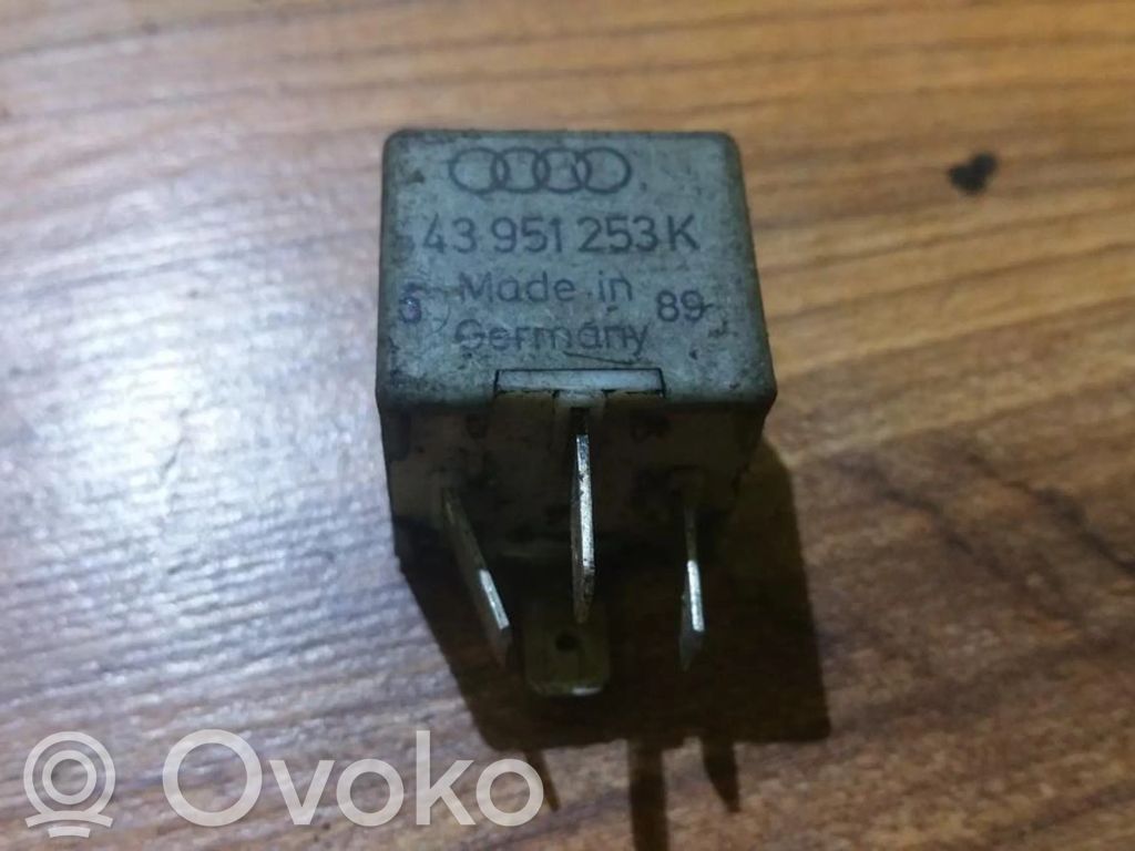 Audi 80 90 S2 B4 Otros relés 