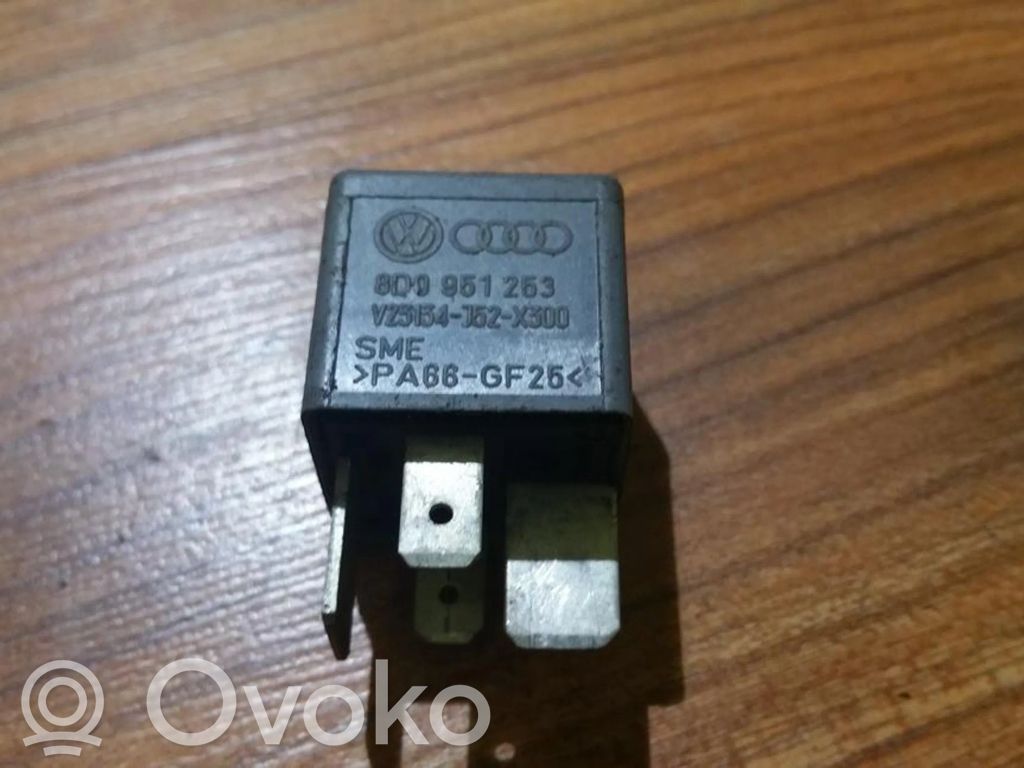 Otros relés   8D0951253,V23134J52300,8D0951253,V23134J52300,V23134J52300