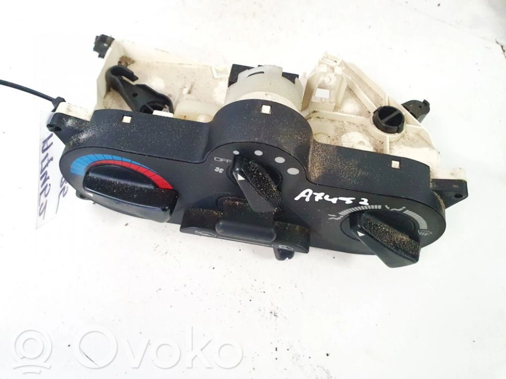 Panel klimatyzacji   MB947678,MB947677,MB947677,MB947678