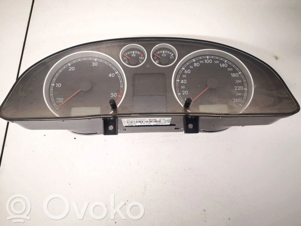 Volkswagen PASSAT B5.5 Vitezometru (grup de instrumente) 