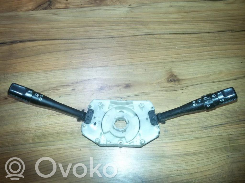 Honda CR-V Commodo, commande essuie-glace/phare 