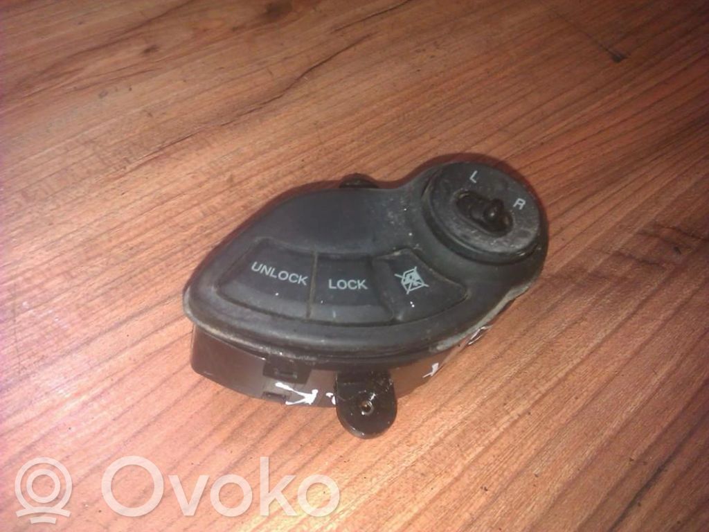 Hyundai Santa Fe Interruptor del espejo lateral 
