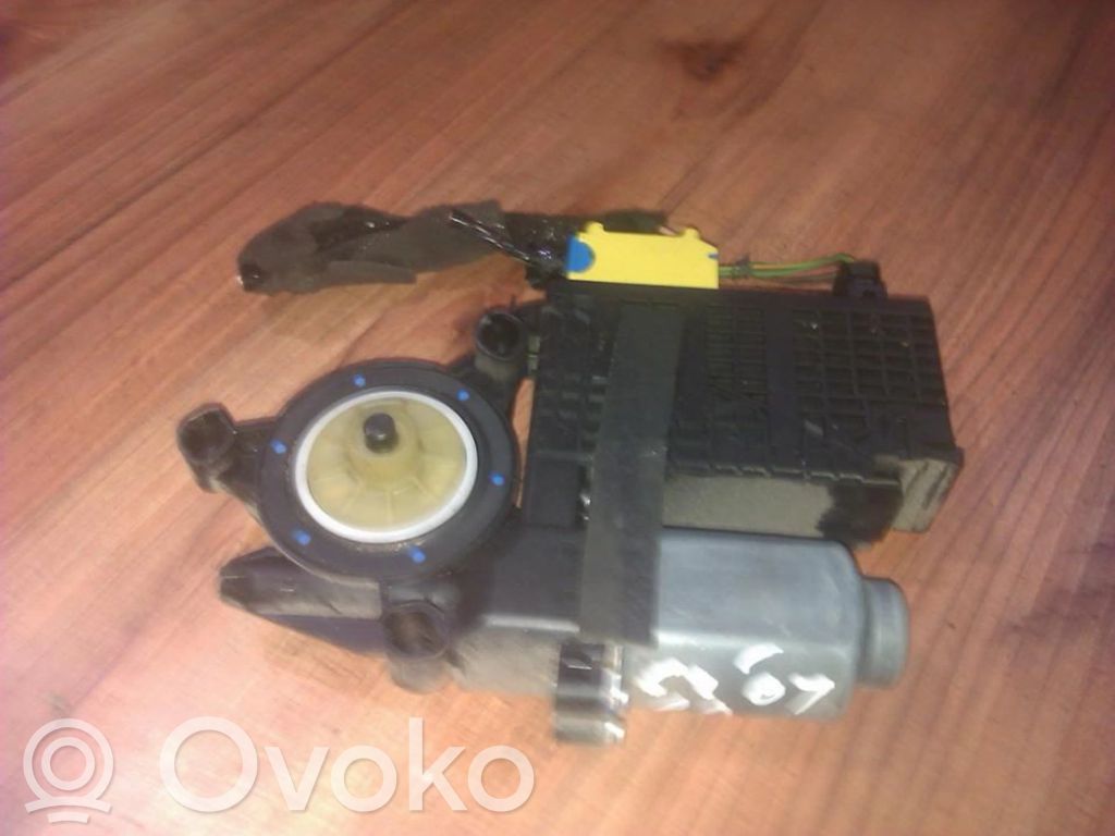 Citroen C4 Grand Picasso Silniczek podnośnika szyby drzwi 