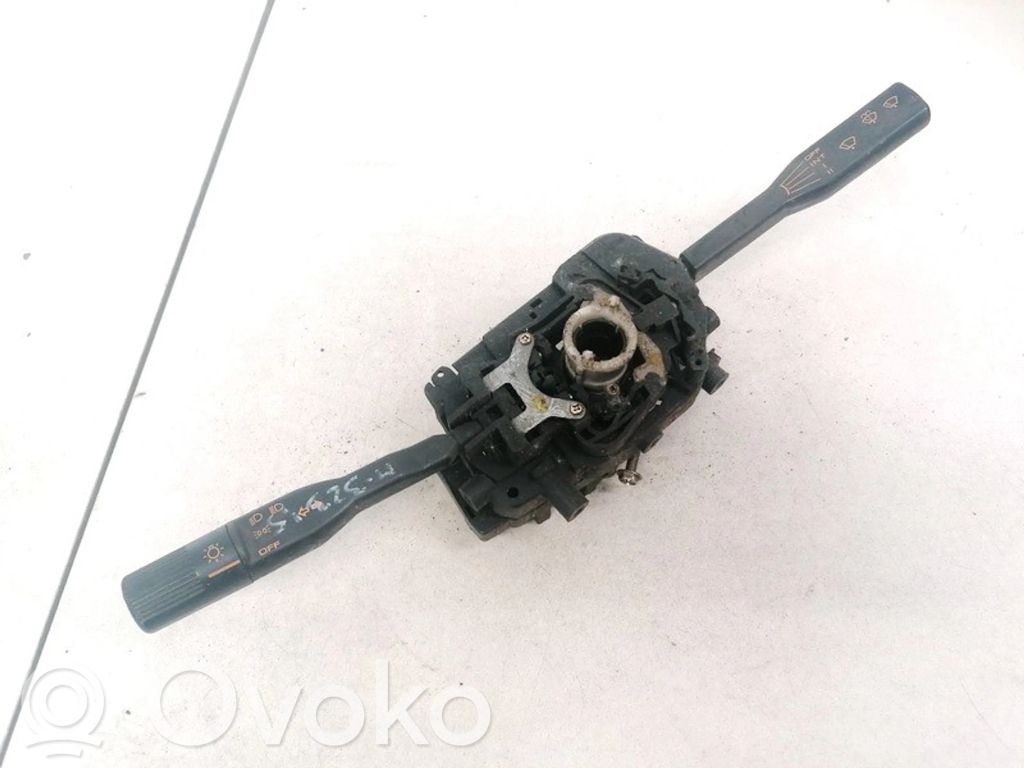 Mazda 323 F Commodo, commande essuie-glace/phare 