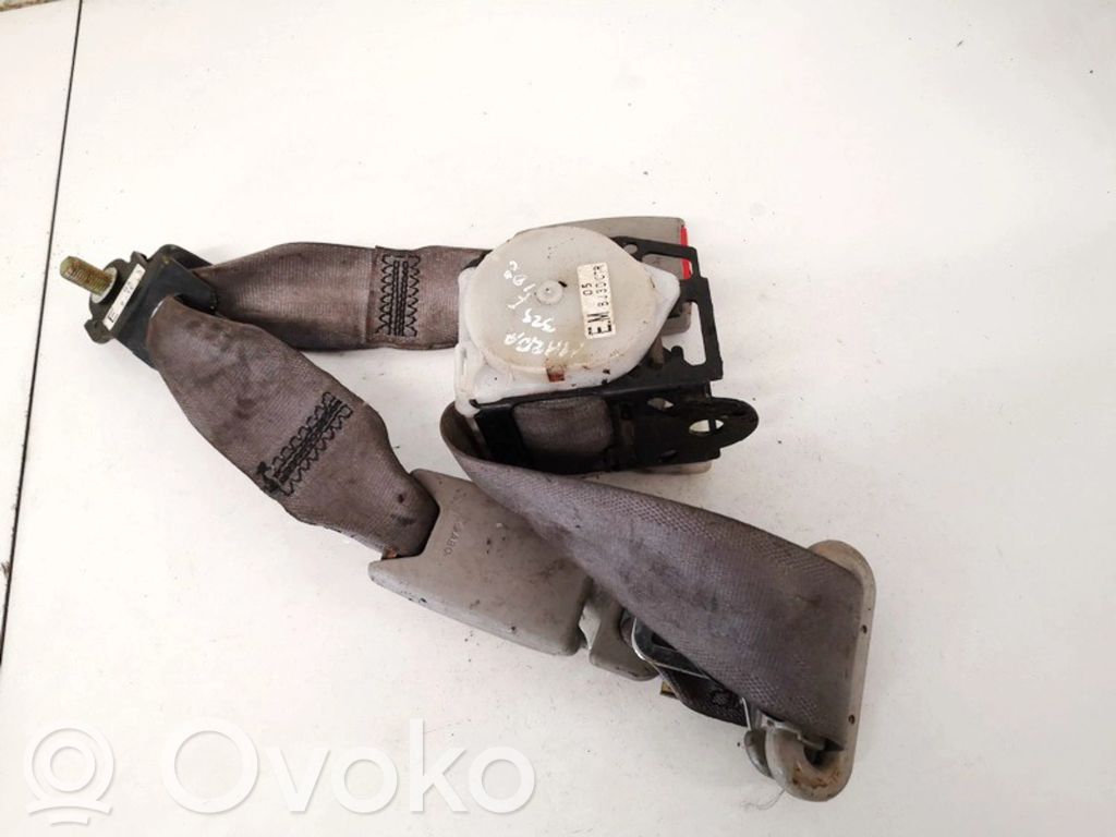 Mazda 323 F Cinturón medio (trasero) 