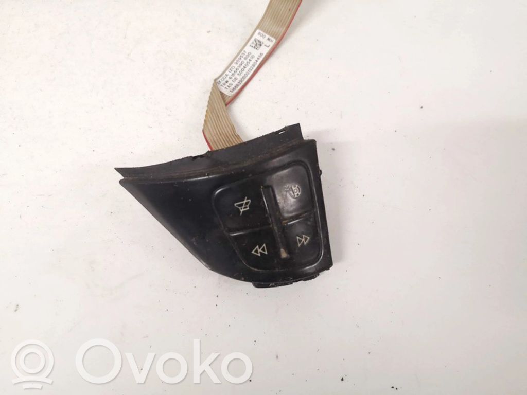 Skoda Octavia Mk2 (1Z) Pulsanti/interruttori sul volante 