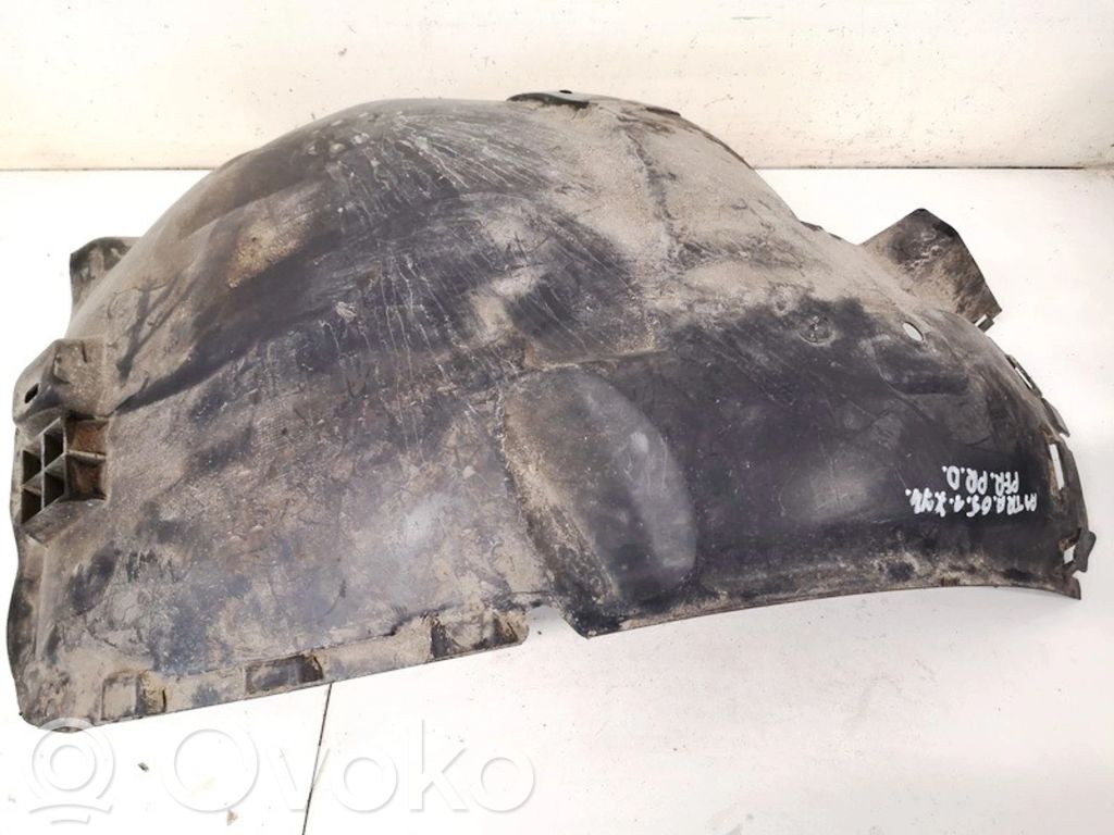 Opel Astra H Nadkole przednie
