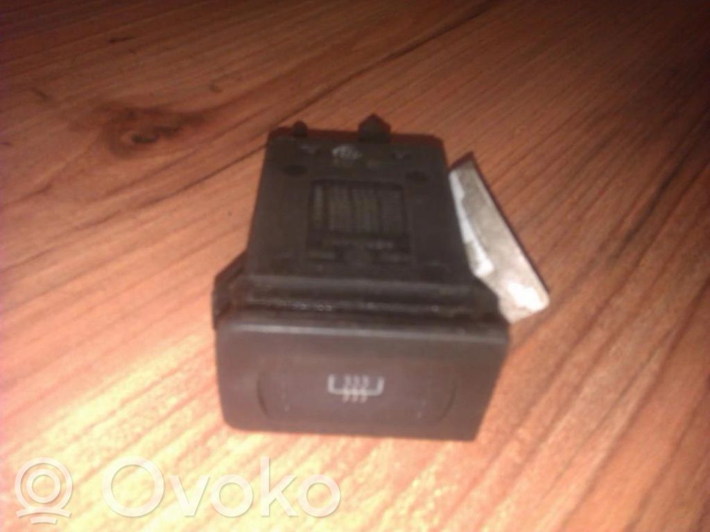 Volkswagen Golf IV Bouton de dégivrage pare-brise