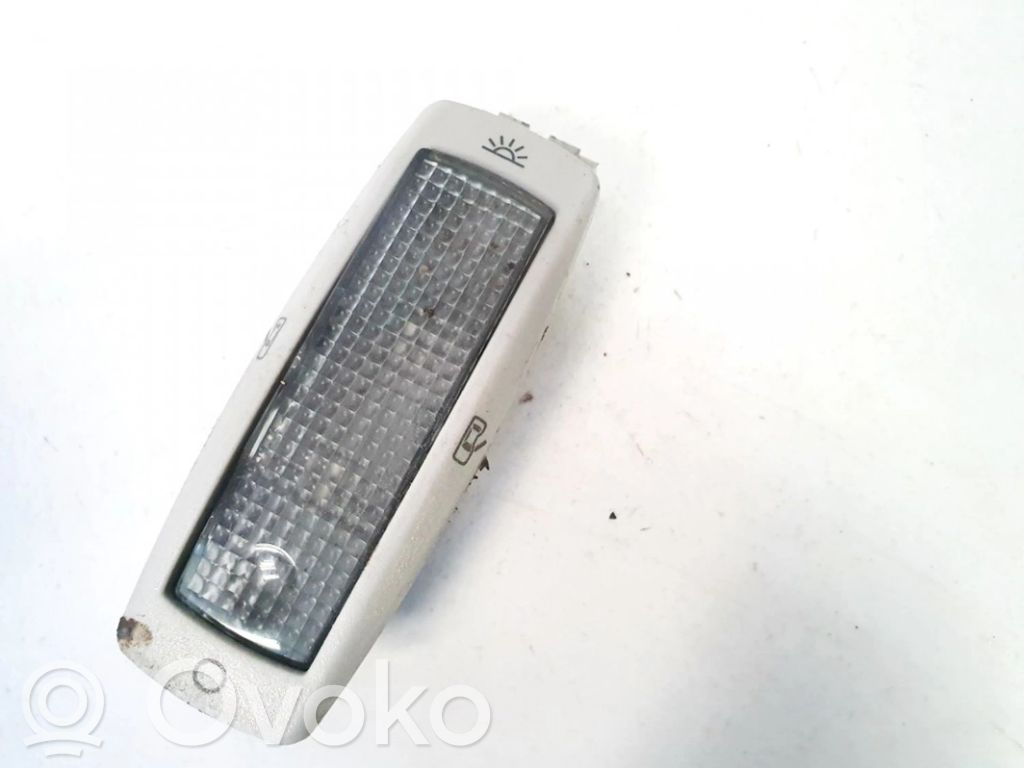 Volkswagen PASSAT B5 Illuminazione sedili posteriori