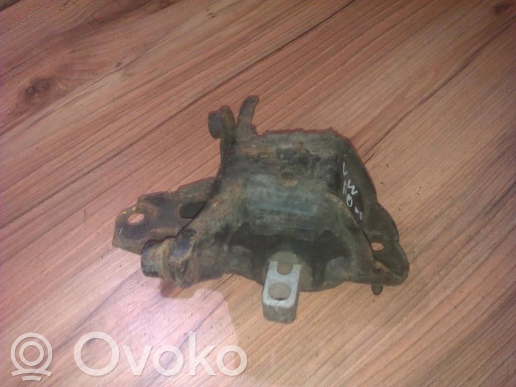 Volkswagen Polo IV 9N3 Suport tampon motor 