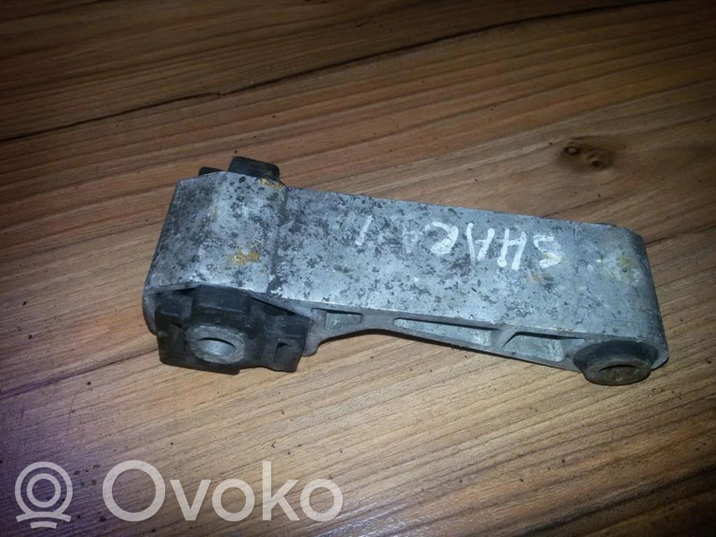 Ford Galaxy Engine mount bracket 