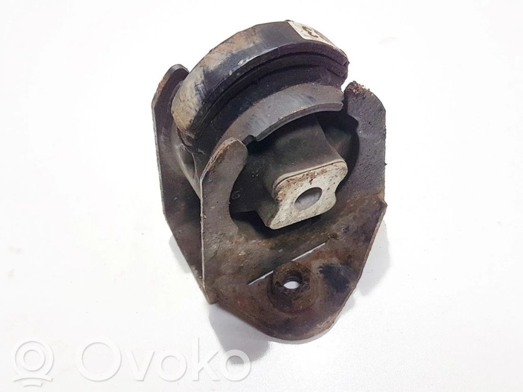 Toyota Avensis T250 Engine mount bracket 