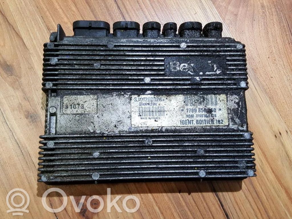 Renault Clio I Engine control unit/module 