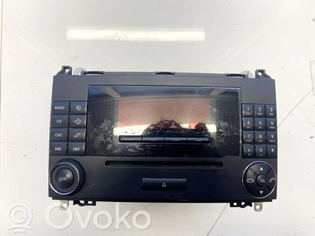 Mercedes-Benz B W245 Panel / Radioodtwarzacz CD/DVD/GPS