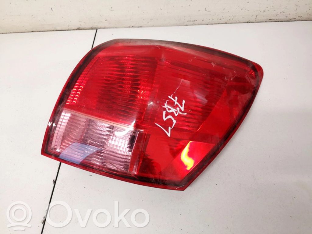 Nissan Qashqai Luci posteriori 