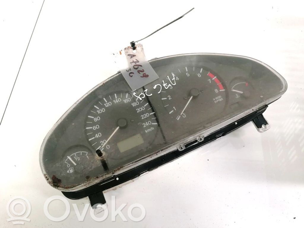 Mitsubishi Carisma Speedometer (instrument cluster) 