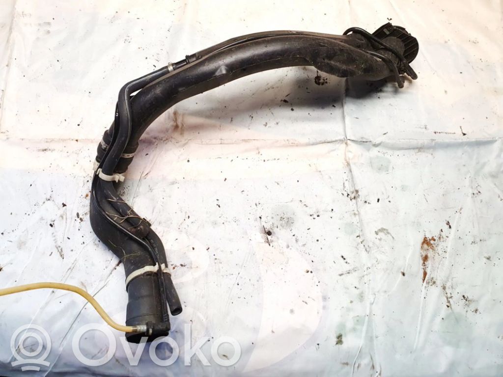 Peugeot 406 Rura wlewu paliwa 