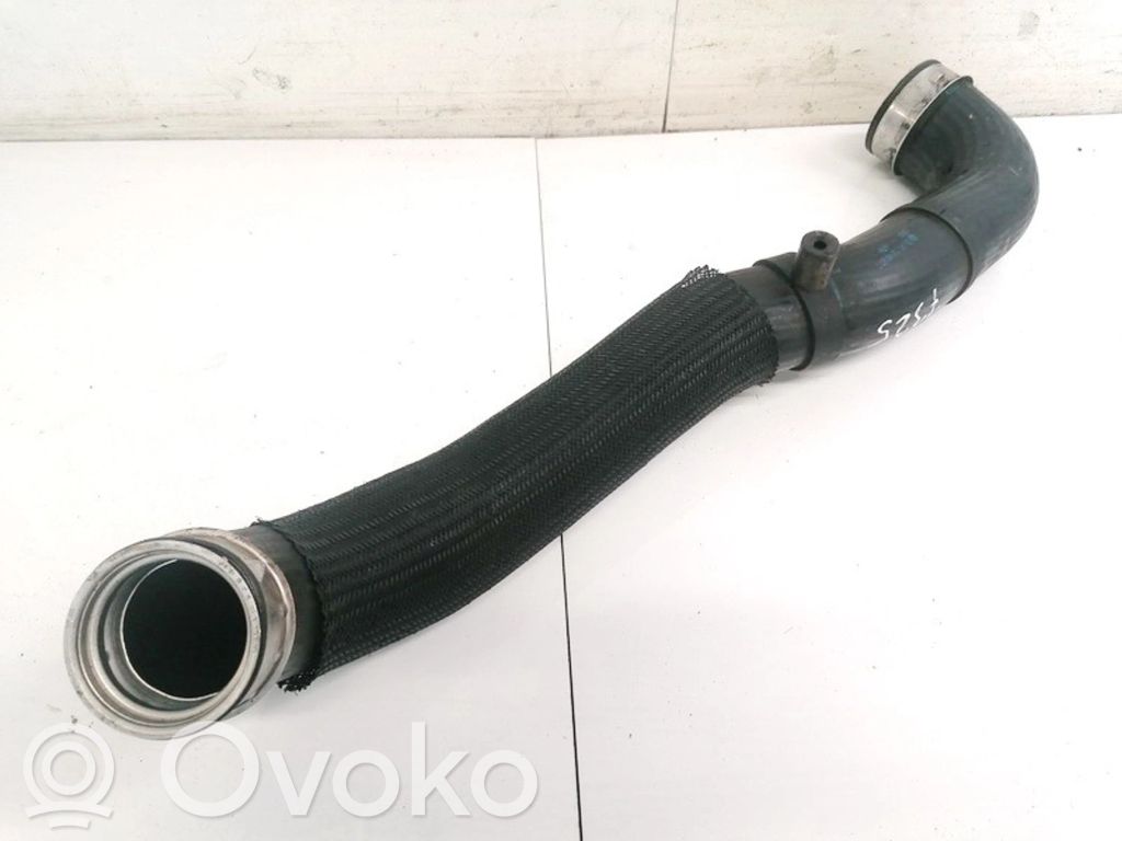 Volkswagen Touareg I Tubo flessibile intercooler