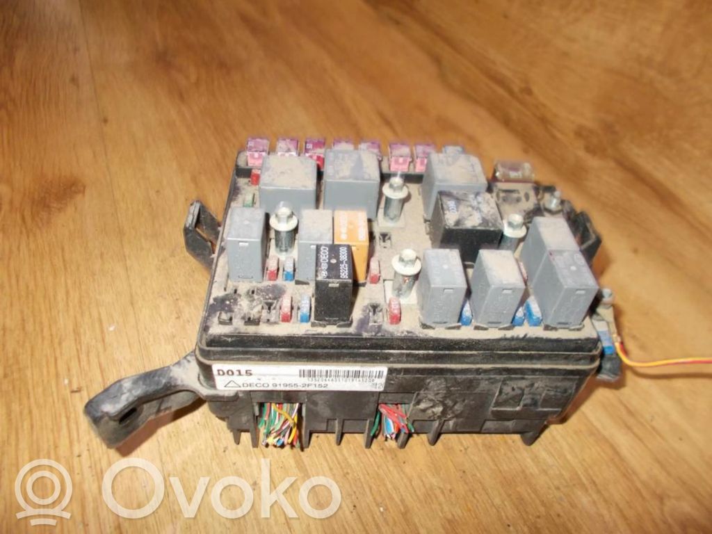 KIA Cerato Juego de caja de fusibles 