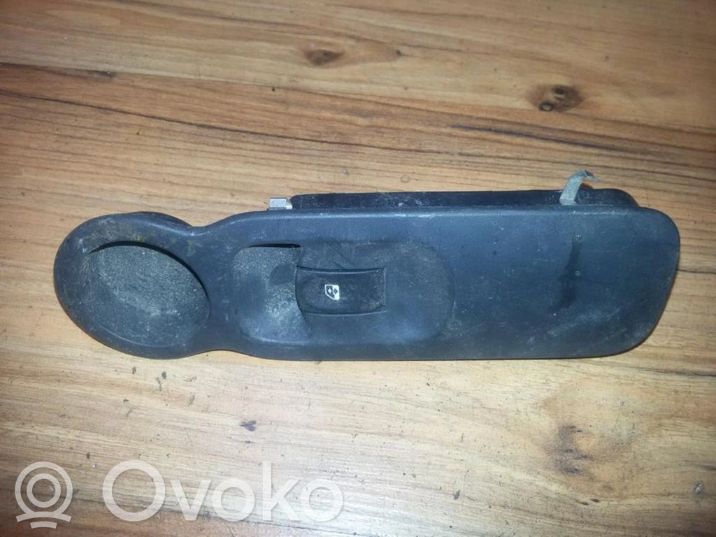 Schalter el. Fensterheber   8200278436,8200278436