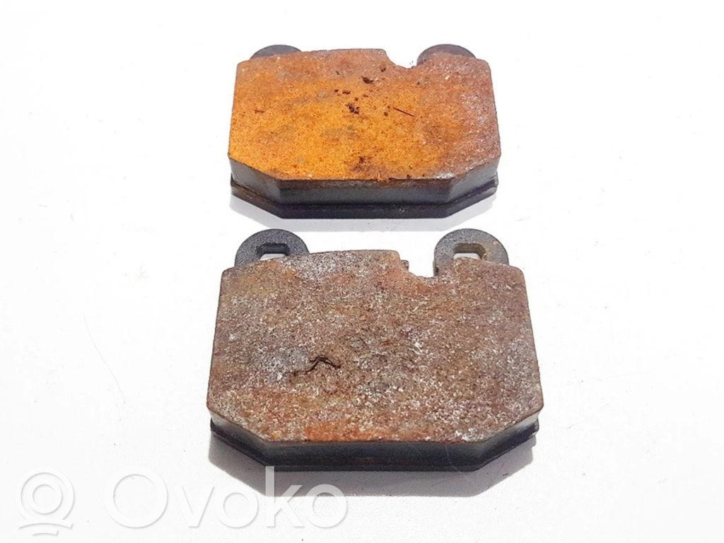 BMW 3 E21 Brake pads (front) 
