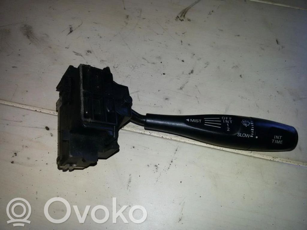 Mitsubishi Colt Pyyhkijän vipu 