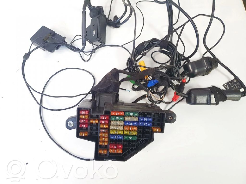 Skrzynka bezpieczników / Komplet   043326677000,A5060,043326677000,A5060