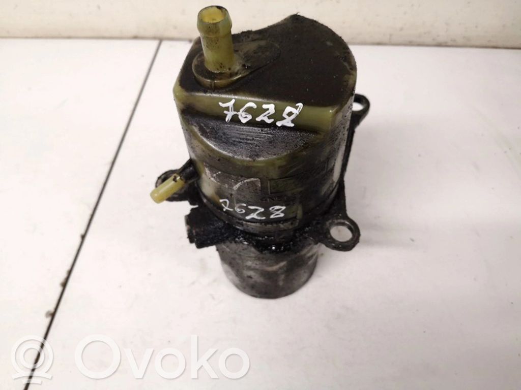Ohjaustehostimen pumppu   4N513K514DJ,4N513K514DJ