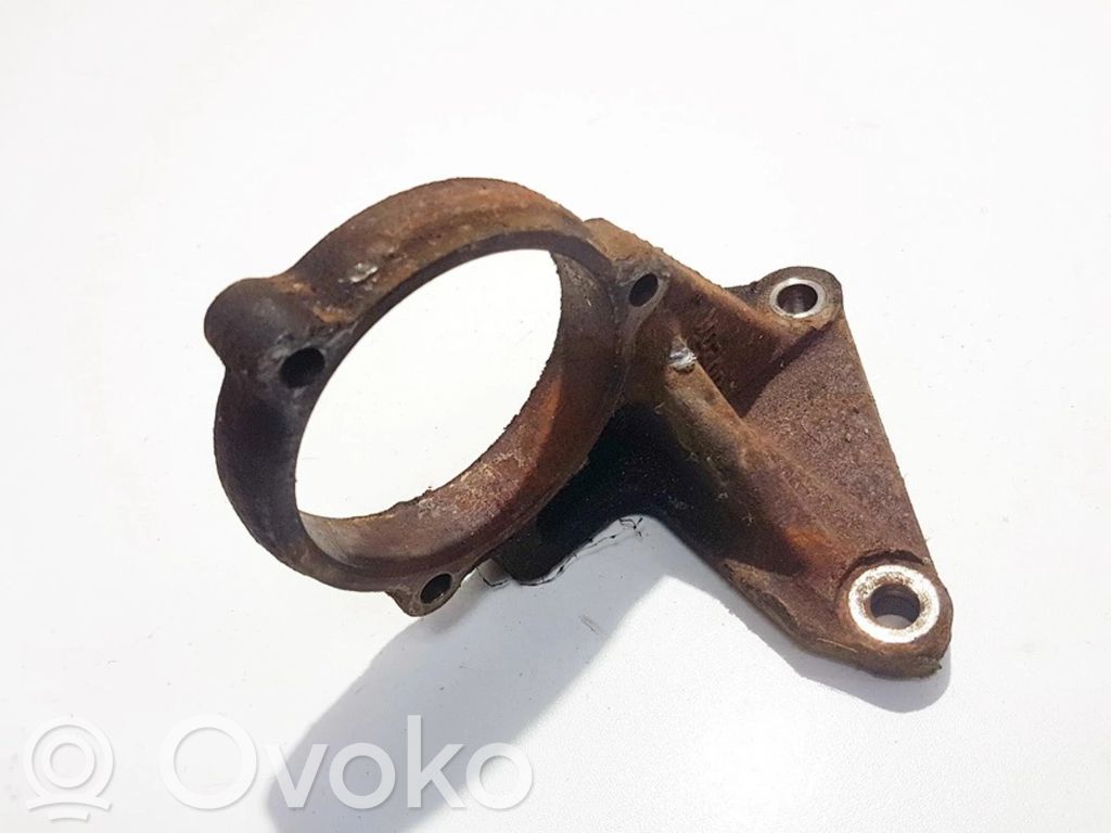 Nissan Almera Tino Łapa / Mocowanie silnika