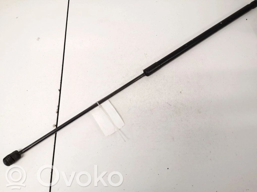 Volkswagen PASSAT B6 Siłownik maski przedniej