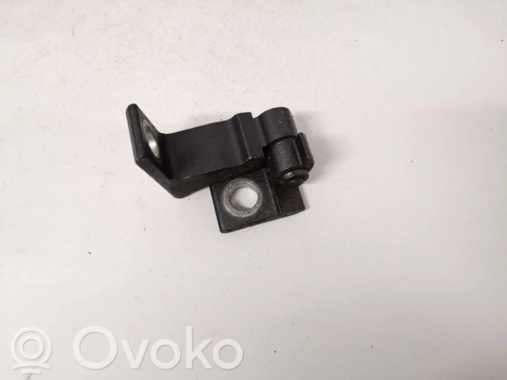 Volkswagen PASSAT B8 Zawias dolny drzwi tylnych