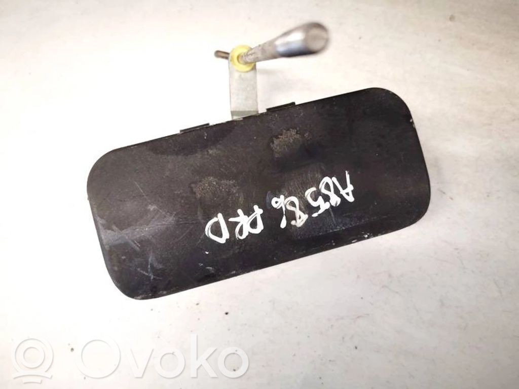 Manecilla externa puerta delantera   YC15V22401AL,YC15V22401AL,YC15V22401AL,YC15V22401AL