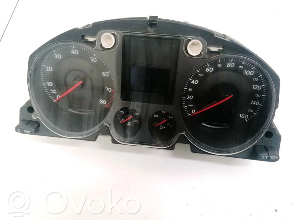 Volkswagen PASSAT B6 Licznik / Prędkościomierz 