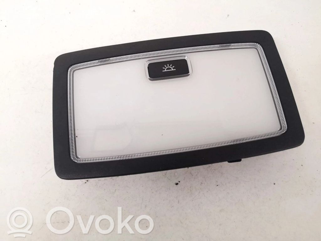 Lexus NX Lampka podsufitki tylna 
