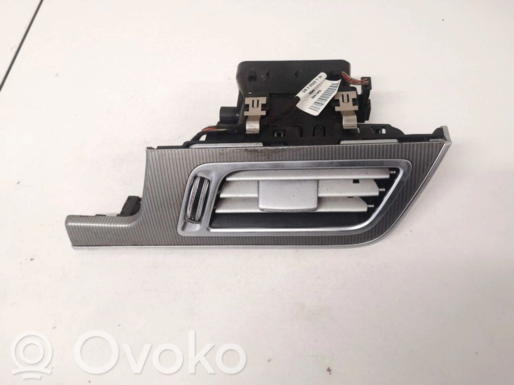 Mercedes-Benz E W212 Griglia di ventilazione centrale cruscotto